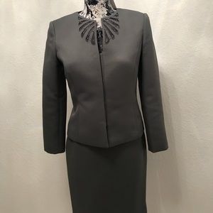 Tahari ASL skirt suit